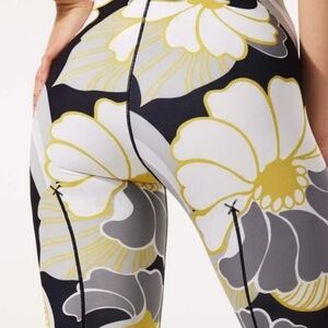 NWT Savage by FENTY HIGHLINE High Waist Leggings